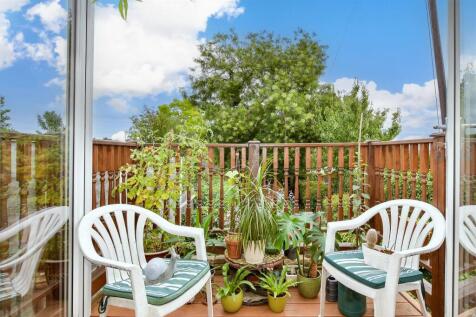 External Lifestyle Photograph