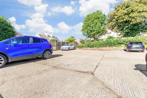 Driveway/Parking