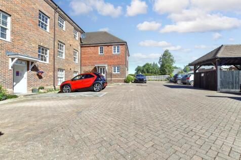 Driveway/Parking