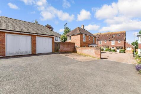 Driveway/Parking