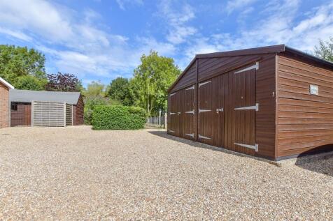 Driveway/Parking