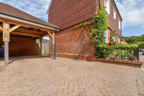 Driveway/Parking