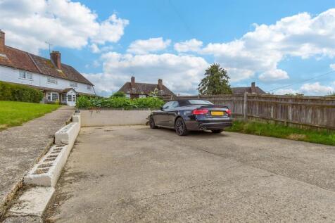 Driveway/Parking