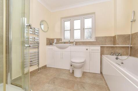 En-Suite Bathroom/Shower Room