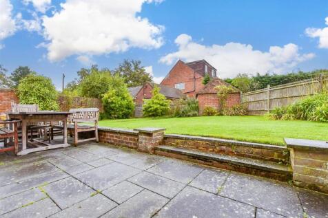 Patio / Decking