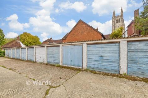 Driveway/Parking