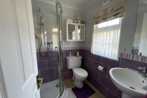 En Suite Shower Room