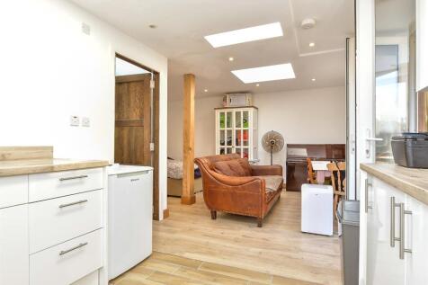 Annexe Room 1