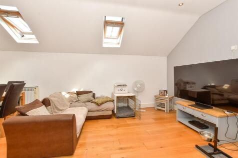 Lounge/ Dining/ Kitchen