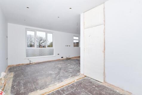 Bedroom/Lounge/Kitchen