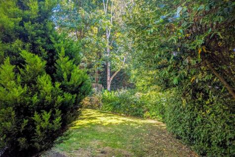 Commual Gardens