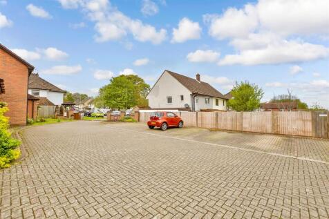 Driveway/Parking