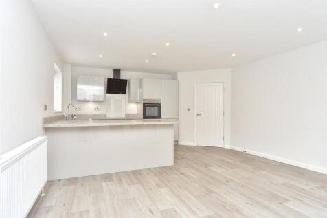 Kitchen/ Living Area
