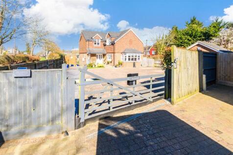 Driveway/Parking
