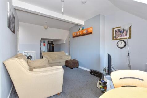 Lounge/ Kitchen/Diner
