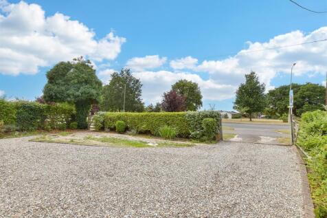 Driveway/Parking