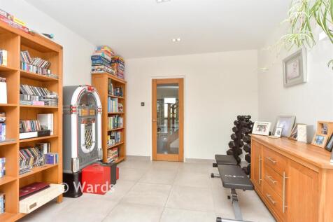 Kitchen/Diner/Sitting Area