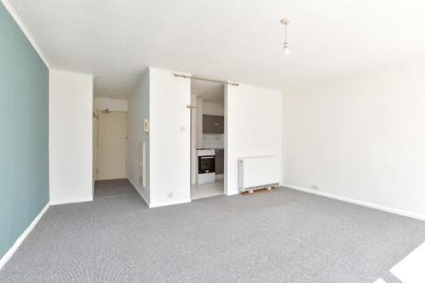 Bedroom/ Living Room