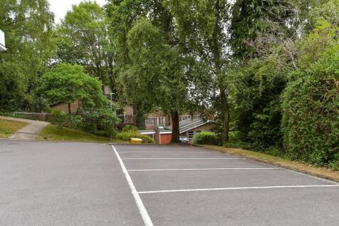 Driveway/Parking
