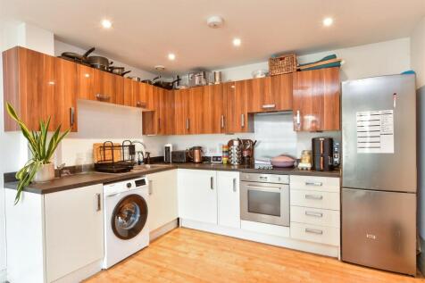 Lounge/ Kitchen