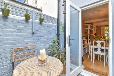 Patio / Decking