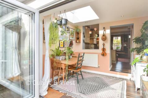 External Lifestyle Photograph