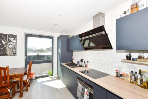Kitchen/Lounge
