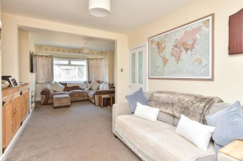 Lounge/ Dining Area