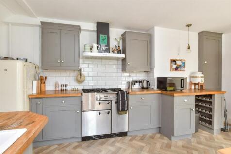 Kitchen/ Breakfast Room