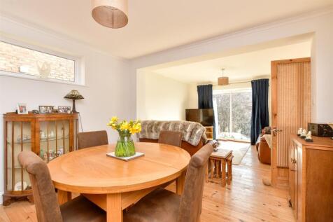 Lounge/ Dining Room