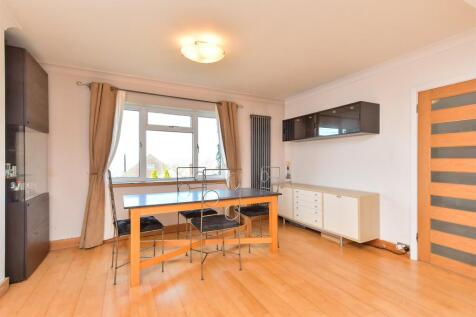 Lounge/ Diner