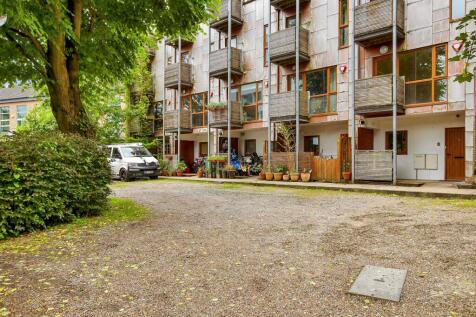 Driveway/Parking