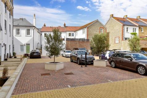 Driveway/Parking