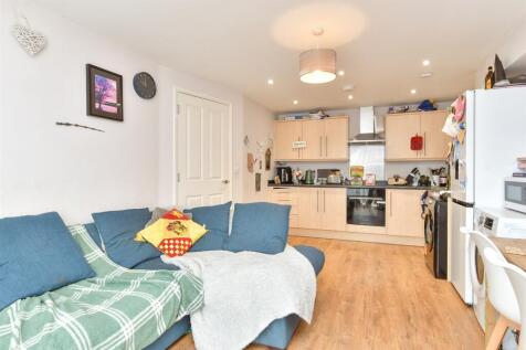 Kitchen/ Lounge/ Dining Area