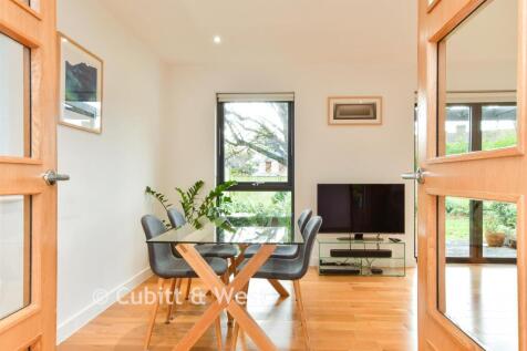 Internal Lifestyle Photograph