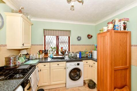 Kitchen/ Dining Room