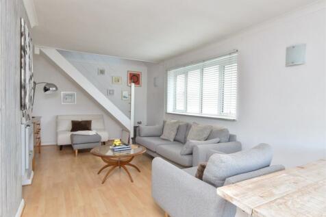 Lounge/ Dining Room