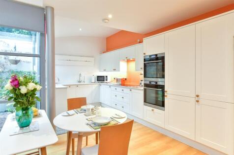 Lounge/ Kitchen/ Diner