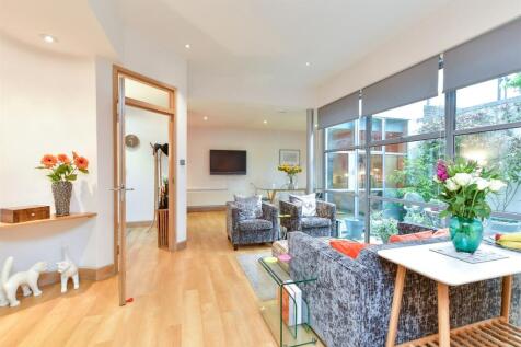 Lounge/ Kitchen/ Diner