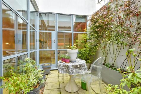 Patio / Decking