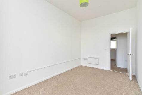 Lounge/ Kitchen