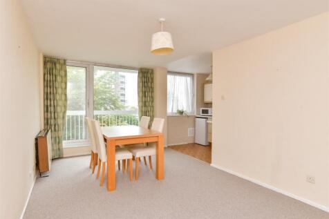Kitchen/ Lounge