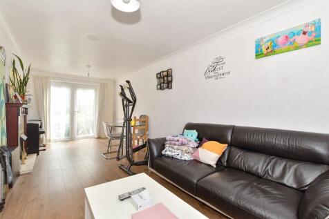 Lounge/ Dining Room