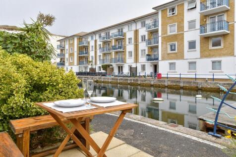 External Lifestyle Photograph