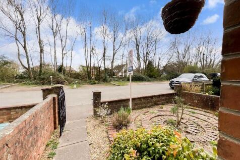 External (Showing Parking Bays Opposite)
