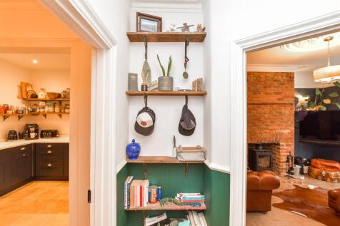 Internal Feature