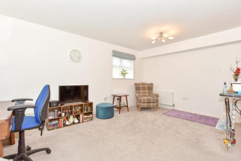 Lounge/Kitchen
