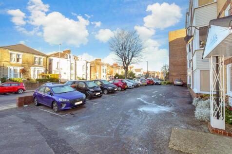 Driveway/Parking