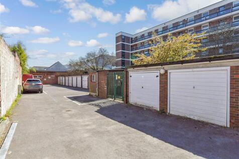 Driveway/Parking