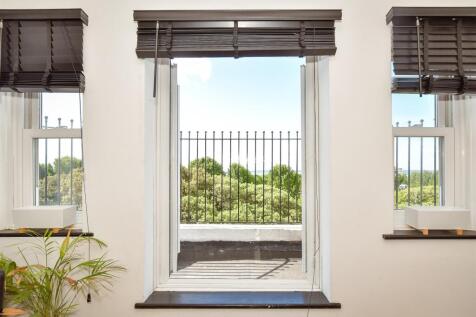 Internal Feature